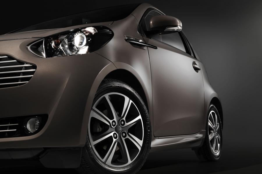 Детали экстерьера Aston Martin Cygnet 2011 года  (UK) (фото 10 из 19)